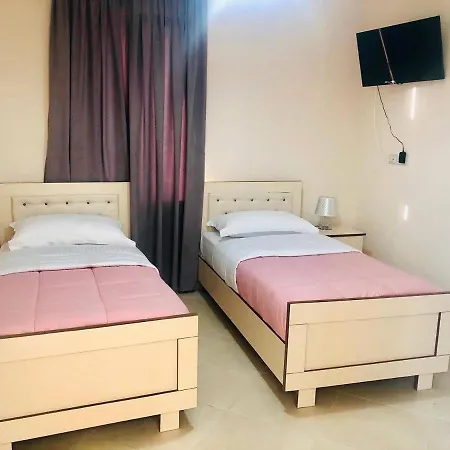 Hotel R Corovode