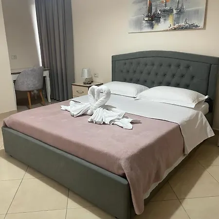 Hotel R
